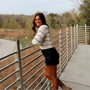 Meet your Posher, Avery